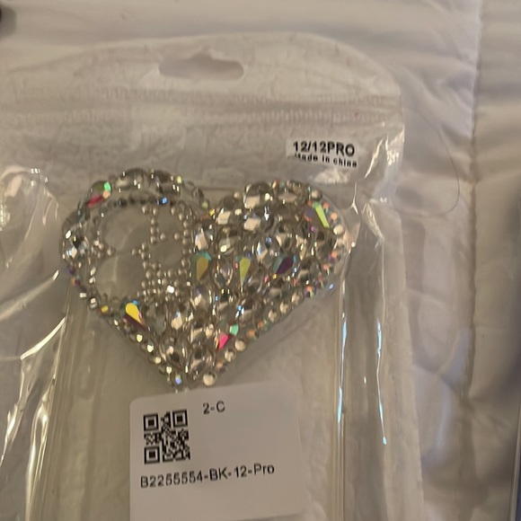 iPhone 12 Pro phone cases bundle - Picture 3 of 5